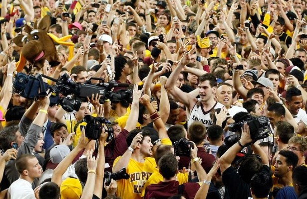 TALK OF THE TOWN 2/15: LIFE WITHOUT YOU- (HAPPY VALENTINES DAY)- #2 ZONA LOSES IN 1ST TEST WITH BRANDON ASHLEY OUT FOR YEAR