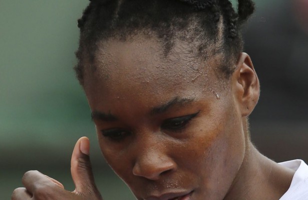 SERENA WILLIAMS FALLS IN SECOND ROUND AT ROLAN GARROS